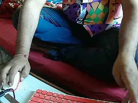 Snapshot of FUN4TIPS chatting on February 2025 06:12:02 AM FUN4TIPS online show from February 2025 06:12:02 AM