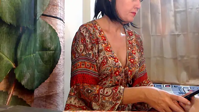 Snapshot of FUN4TIPS chatting on January 2026 04:16:01 AM FUN4TIPS online show from January 2026 04:16:01 AM