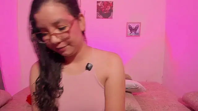 BUUNNY BELLA online show from June 2026 03:21:02 AM
