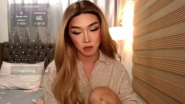 Snapshot of Local_Hoelyx chatting on December 2024 03:13:02 PM Local Hoelyx online show from December 2024 03:13:02 PM