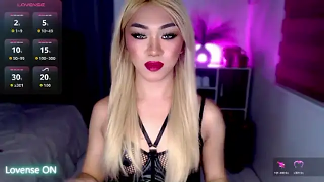 Snapshot of Local_Hoelyx chatting on December 2025 03:41:01 PM Local Hoelyx online show from December 2025 03:41:01 PM