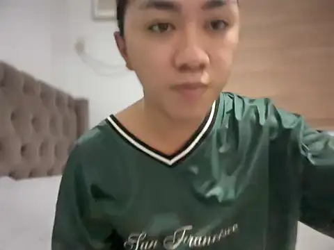 Local Hoelyx online show from March 2026 05:06:01 PM