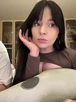 Snapshot of HellMoor chatting on January 2026 12:16:02 AM HellMoor online show from January 2026 12:16:02 AM