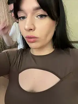 Snapshot of HellMoor chatting on February 2026 11:48:02 AM HellMoor online show from February 2026 11:48:02 AM