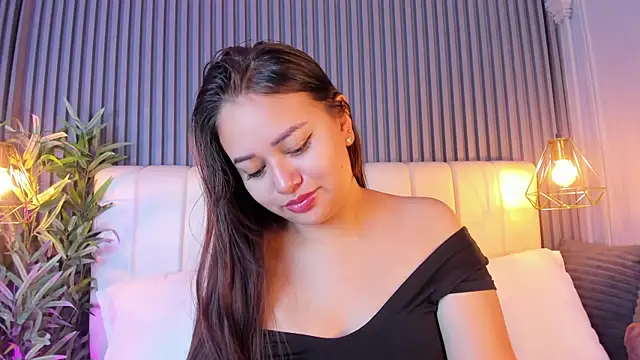 AnaisClark online show from May 2026 11:27:02 AM