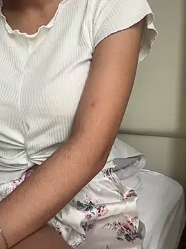 Snapshot of DulceMya6 chatting on February 2026 03:07:01 PM DulceMya6 online show from February 2026 03:07:01 PM