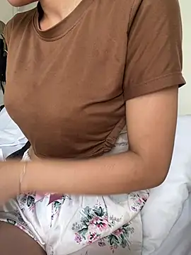 Snapshot of DulceMya6 chatting on March 2026 02:12:01 PM DulceMya6 online show from March 2026 02:12:01 PM