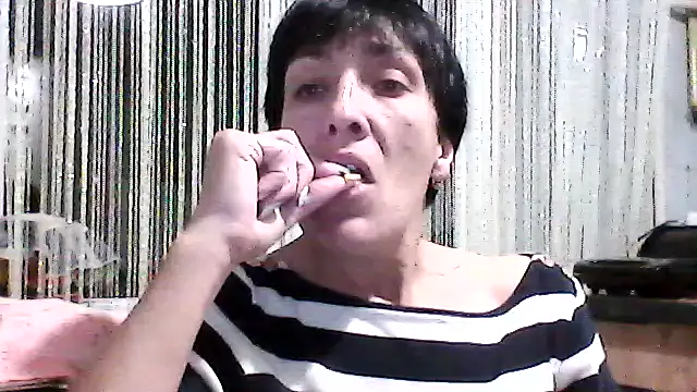 SunnyAmorre online show from May 2026 07:29:01 PM