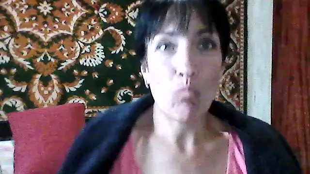 SunnyAmorre online show from May 2026 10:32:02 AM