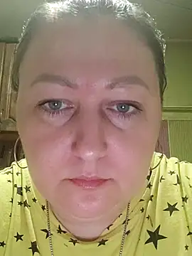 Rini333 online show from December 2025 04:14:02 PM