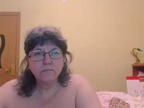 Snapshot of HugeTits chatting on December 2024 03:25:02 AM HugeTits online show from December 2024 03:25:02 AM