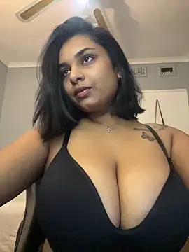 layla amin online show from April 2026 05:40:01 PM