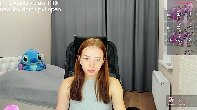 Snapshot of Hot_Mia_ chatting on December 2024 11:30:02 AM Hot Mia online show from December 2024 11:30:02 AM