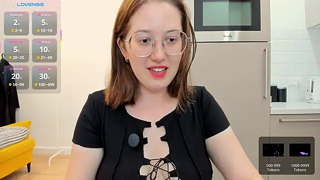 Snapshot of Charmy_Gracy chatting on June 2026 02:48:02 PM Charmy Gracy online show from June 2026 02:48:02 PM