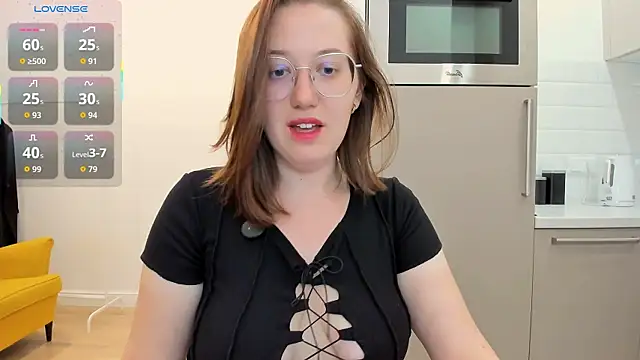 Snapshot of Charmy_Gracy chatting on July 2026 11:01:02 AM Charmy Gracy online show from July 2026 11:01:02 AM