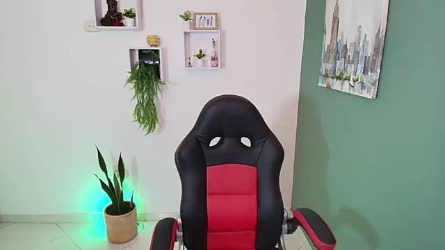 bella 99  online show from December 2024 02:42:02 PM