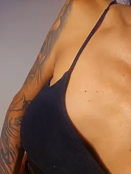 miatemptress69 online show from October 2025 05:12:01 PM