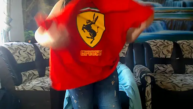 Snapshot of MoistMady chatting on October 2025 12:40:02 PM MoistMady online show from October 2025 12:40:02 PM