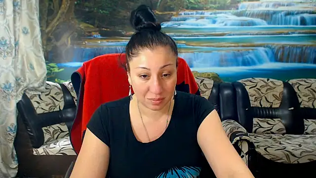 MoistMady online show from April 2026 02:55:02 PM