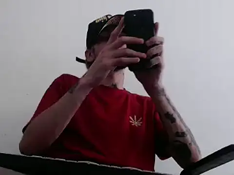 Snapshot of Christian_Stiven1 chatting on December 2024 05:57:01 PM Christian Stiven1 online show from December 2024 05:57:01 PM