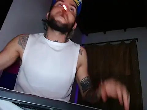 Snapshot of Christian_Stiven1 chatting on January 2025 12:38:01 AM Christian Stiven1 online show from January 2025 12:38:01 AM