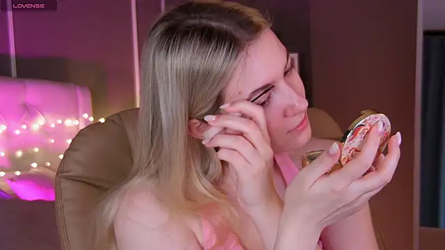 elinanortas online show from February 2025 01:10:01 AM