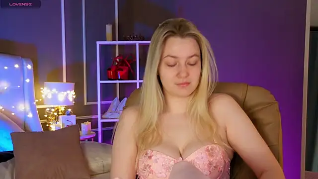 elinanortas online show from February 2025 01:09:02 AM