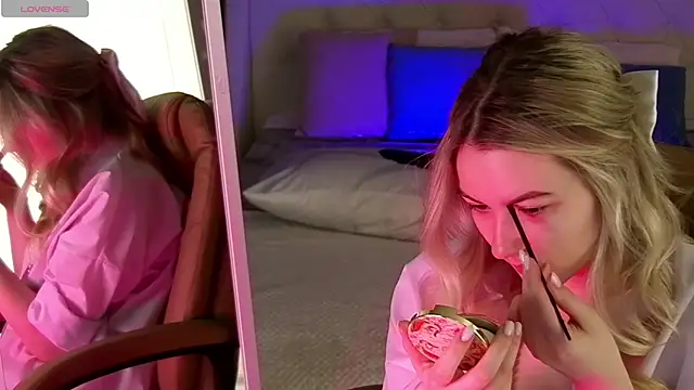 elinanortas online show from March 2025 01:10:02 AM