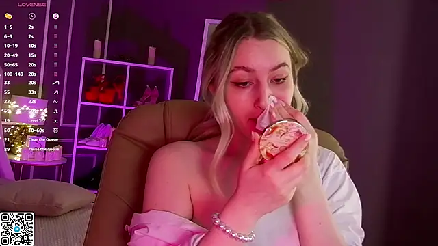 elinanortas online show from March 2025 04:13:01 AM