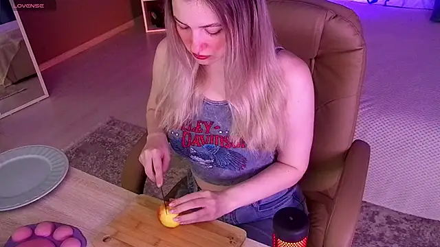 elinanortas online show from September 2025 01:10:01 AM