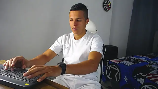 Snapshot of DavidAngell7 chatting on December 2024 02:39:01 PM DavidAngell7 online show from December 2024 02:39:01 PM