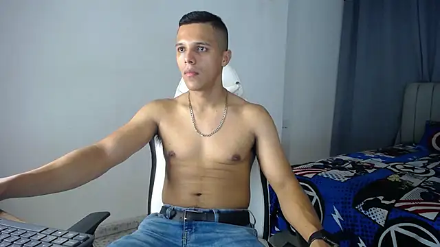 Snapshot of DavidAngell7 chatting on December 2024 05:59:02 AM DavidAngell7 online show from December 2024 05:59:02 AM