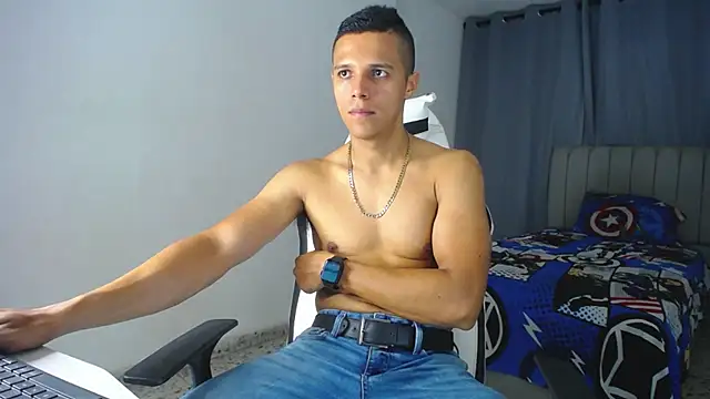 Snapshot of DavidAngell7 chatting on March 2025 12:44:01 AM DavidAngell7 online show from March 2025 12:44:01 AM