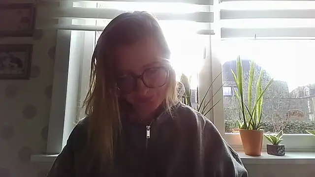 Snapshot of LiquidLeonie chatting on March 2026 07:46:02 AM LiquidLeonie online show from March 2026 07:46:02 AM