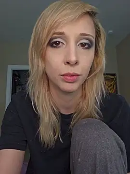 AmethystFoxx online show from May 2026 05:20:02 PM