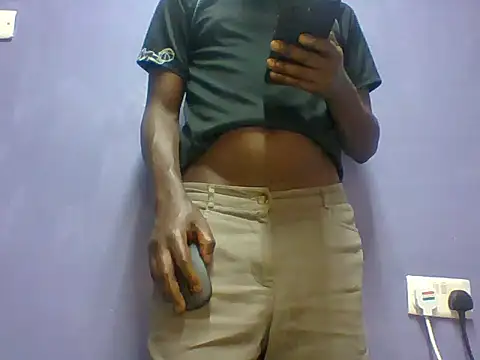 Snapshot of Africanmandk chatting on October 2025 11:35:01 AM Africanmandk online show from October 2025 11:35:01 AM