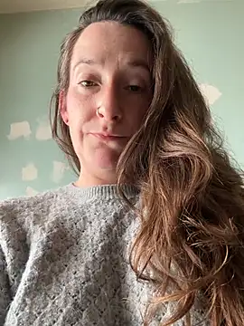 Mini And The Bear online show from March 2026 03:29:01 PM