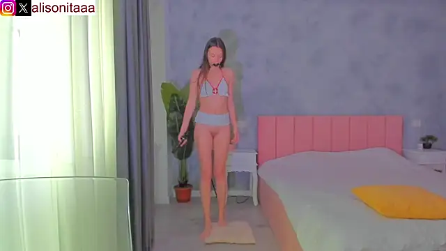 Snapshot of daddysgirl2222 chatting on February 2025 08:22:02 AM daddysgirl2222 online show from February 2025 08:22:02 AM