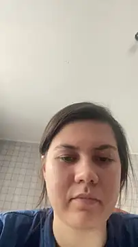 Snapshot of NinaVI chatting on November 2025 05:18:02 AM NinaVI online show from November 2025 05:18:02 AM