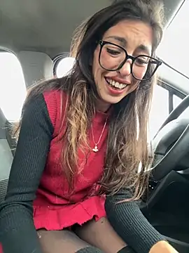 Snapshot of amanilouve chatting on December 2025 09:47:02 AM amanilouve online show from December 2025 09:47:02 AM