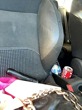 Snapshot of amanilouve chatting on January 2026 10:51:01 AM amanilouve online show from January 2026 10:51:01 AM