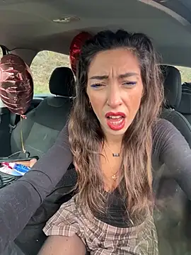 Snapshot of amanilouve chatting on February 2026 12:45:01 PM amanilouve online show from February 2026 12:45:01 PM