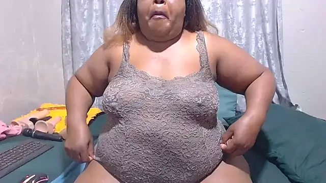 MatureBootyBabe4Uxx online show from May 2026 02:28:02 AM