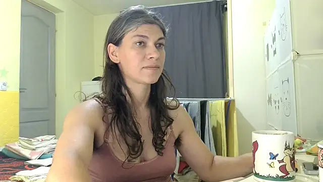 Snapshot of MercyLove chatting on December 2025 04:35:02 PM MercyLove online show from December 2025 04:35:02 PM