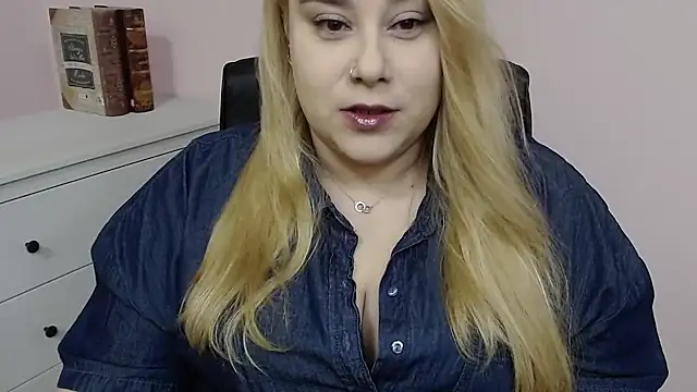 XgloryHAILEY online show from March 2025 10:26:02 PM