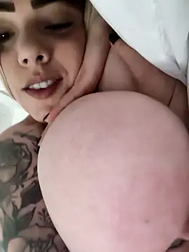 natalygolden69 online show from November 2025 02:49:01 PM