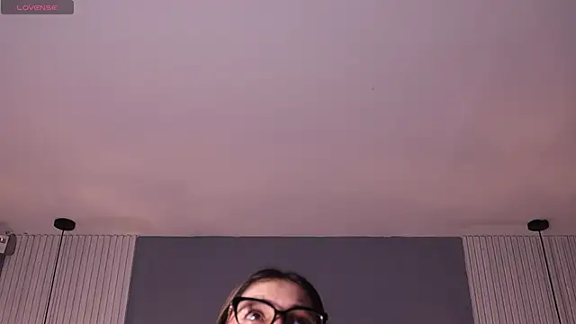 ValeryNova online show from April 2026 11:10:01 AM