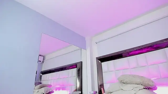 MiaConte online show from January 2025 01:22:01 AM