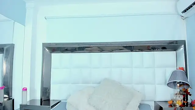 MiaConte online show from January 2025 07:08:01 PM