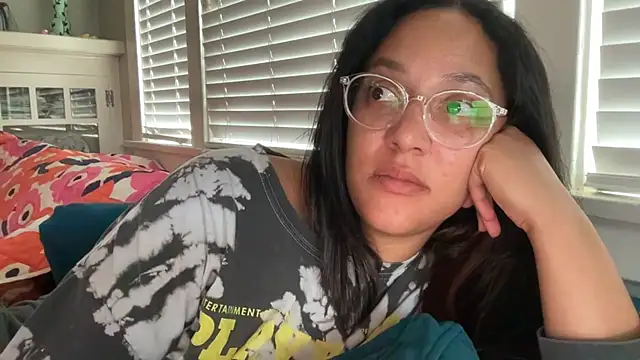 dreamyriri online show from May 2026 01:44:02 AM